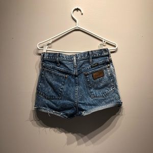 High waist Wrangler shorts